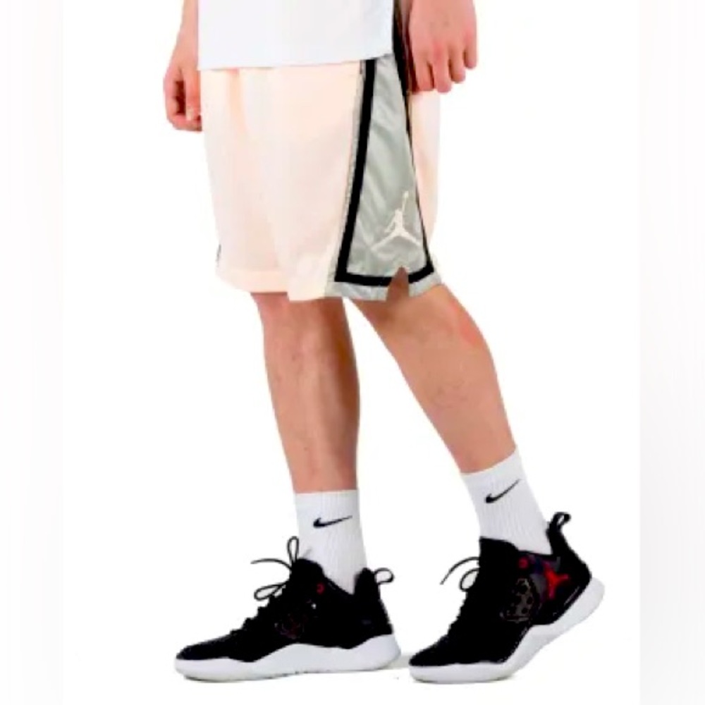 NIKE JORDAN Dri-Fit Men’s Basketball Peach coloured Sz L
